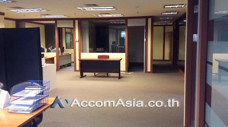 Split-type Air office space for rent in Sukhumvit at Richmond Building, Bangkok Code AA11492